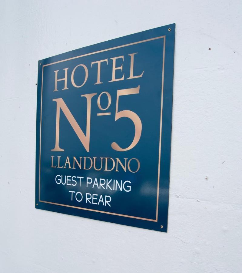 Hotel No5, Beachfront With Free Private Car Park Llandudno Eksteriør billede